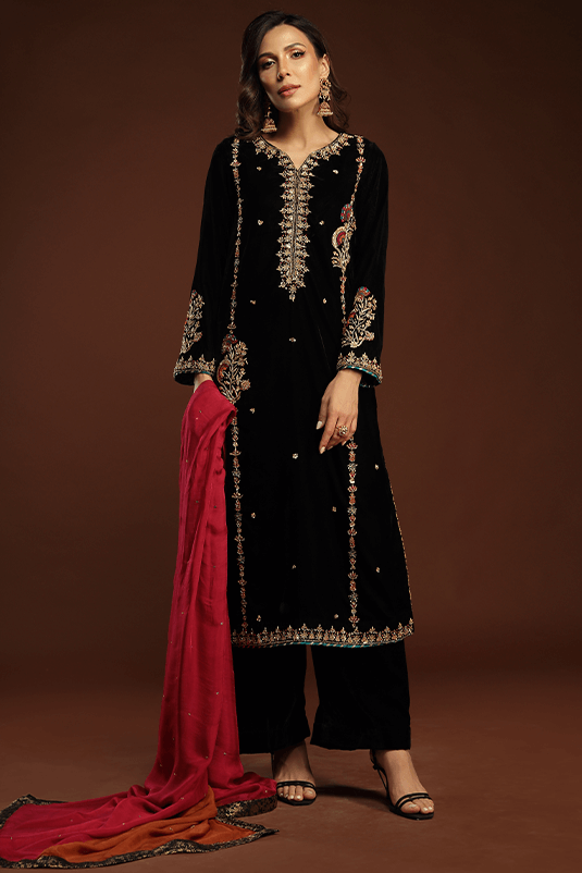 Pakistani Black Hand-Embroidered Velvet Salwar Kameez (3-Piece) - Image 2