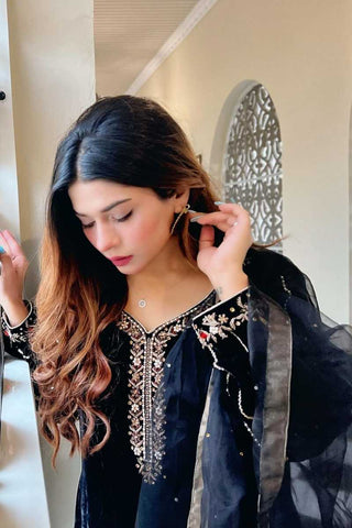 Black Embroidered Velvet Salwar Kameez (3-Piece) - Image 3