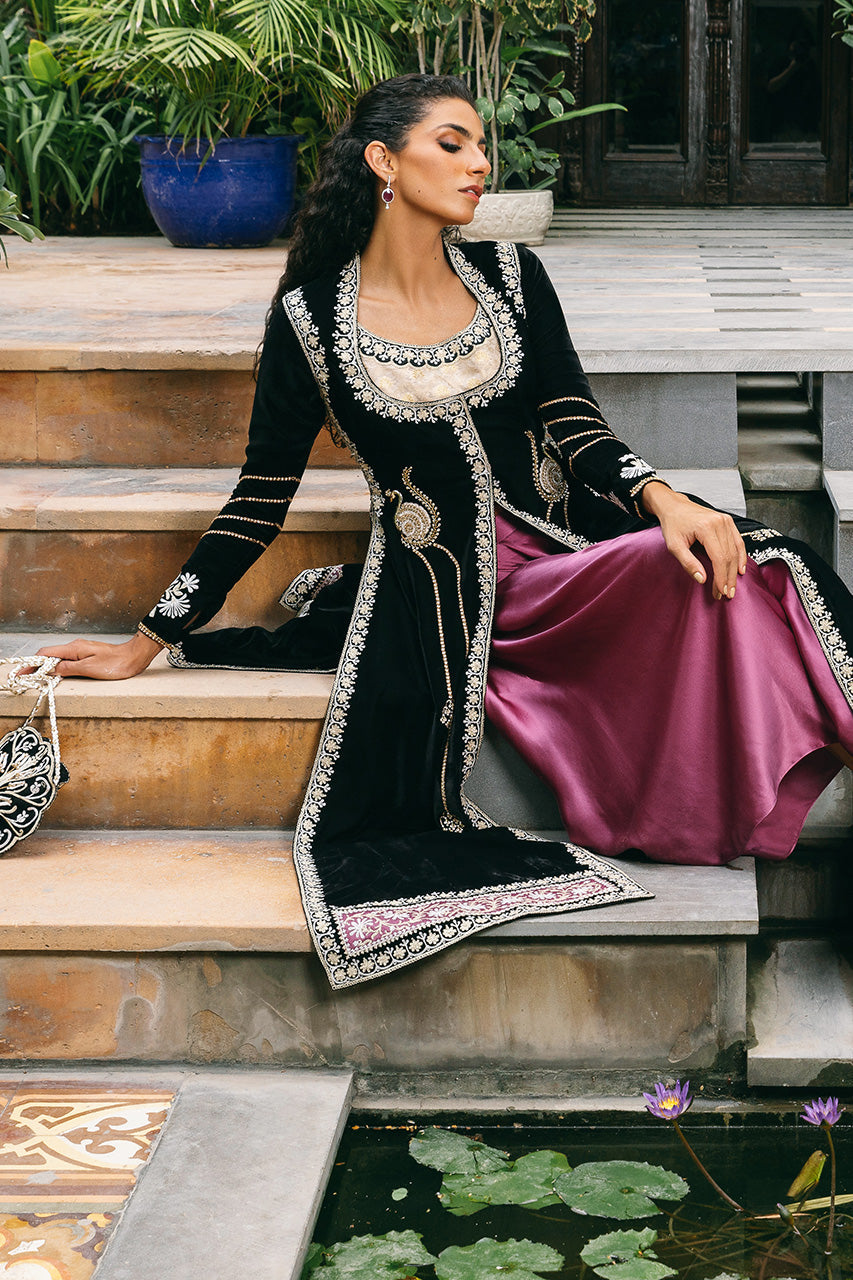 Pakistani Black Zardozi Velvet Front-Open Jacket (2-Piece) - Image 3