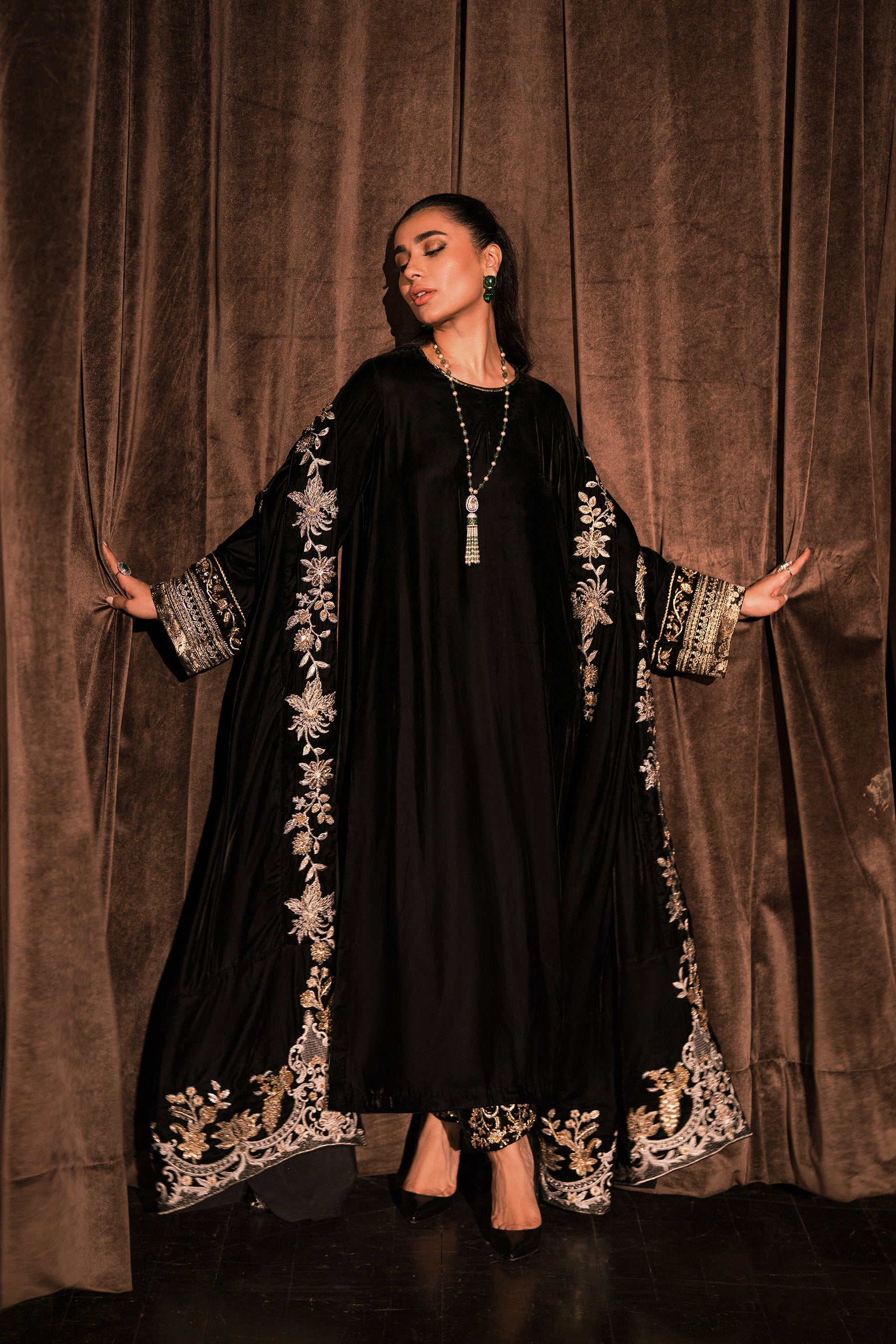 Black Zardozi Embroidered Velvet Salwar Kameez (3-Piece) - Image 8