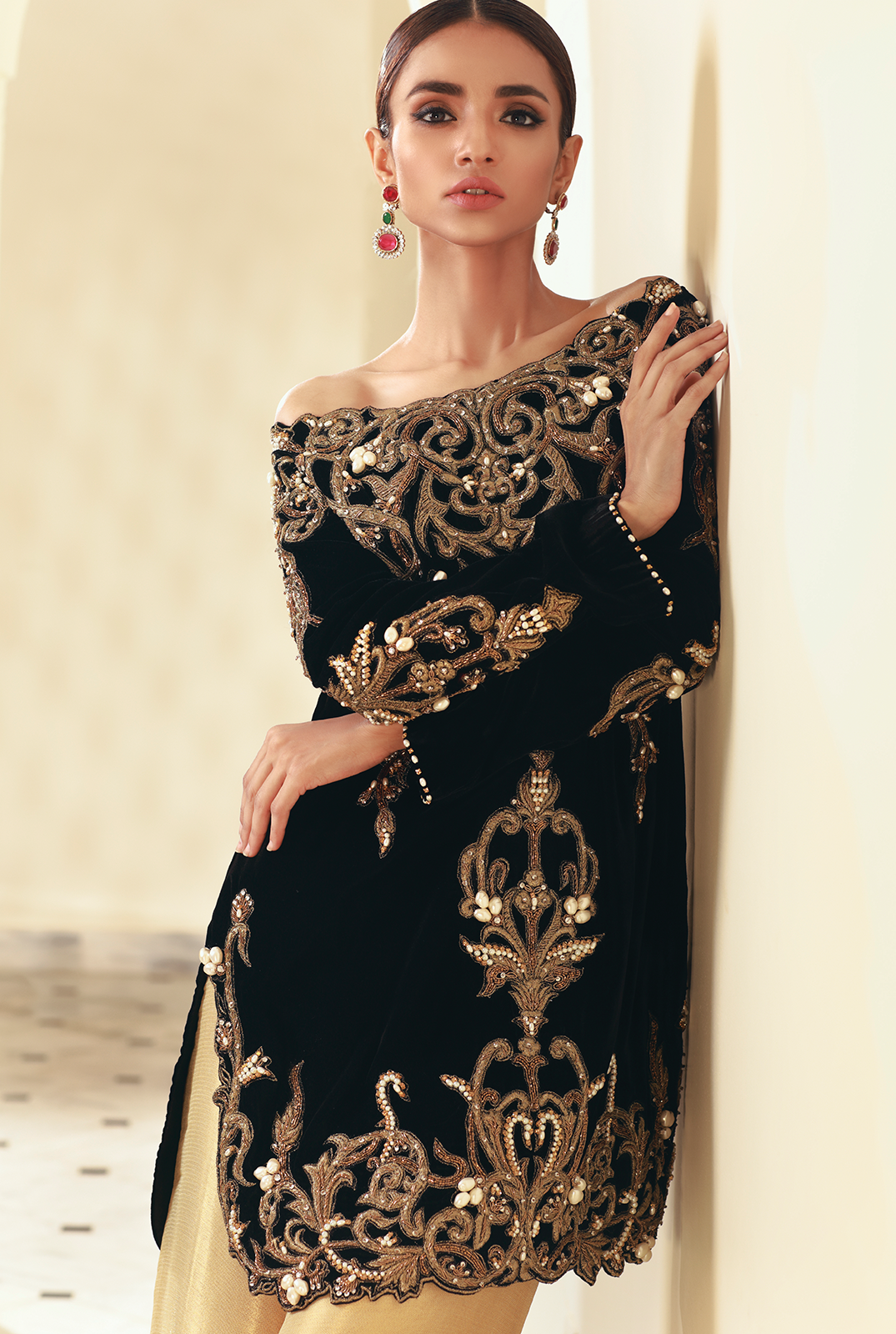 Black Zari-Embroidered Velvet Salwar Kameez (3-Piece) - Image 2