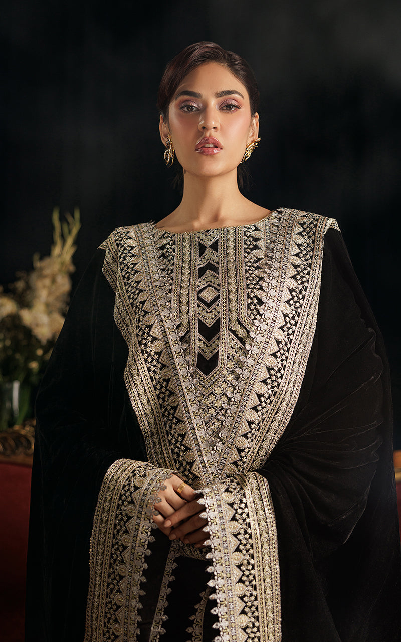 Pakistani Black Zari & Sequin Velvet 3-Piece Suit - Image 5