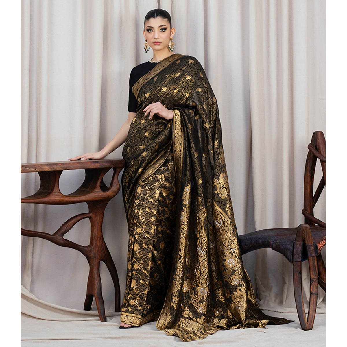 Pakistani Black Banarsi Zari Silk Saree Set (3-Piece) - Image 8