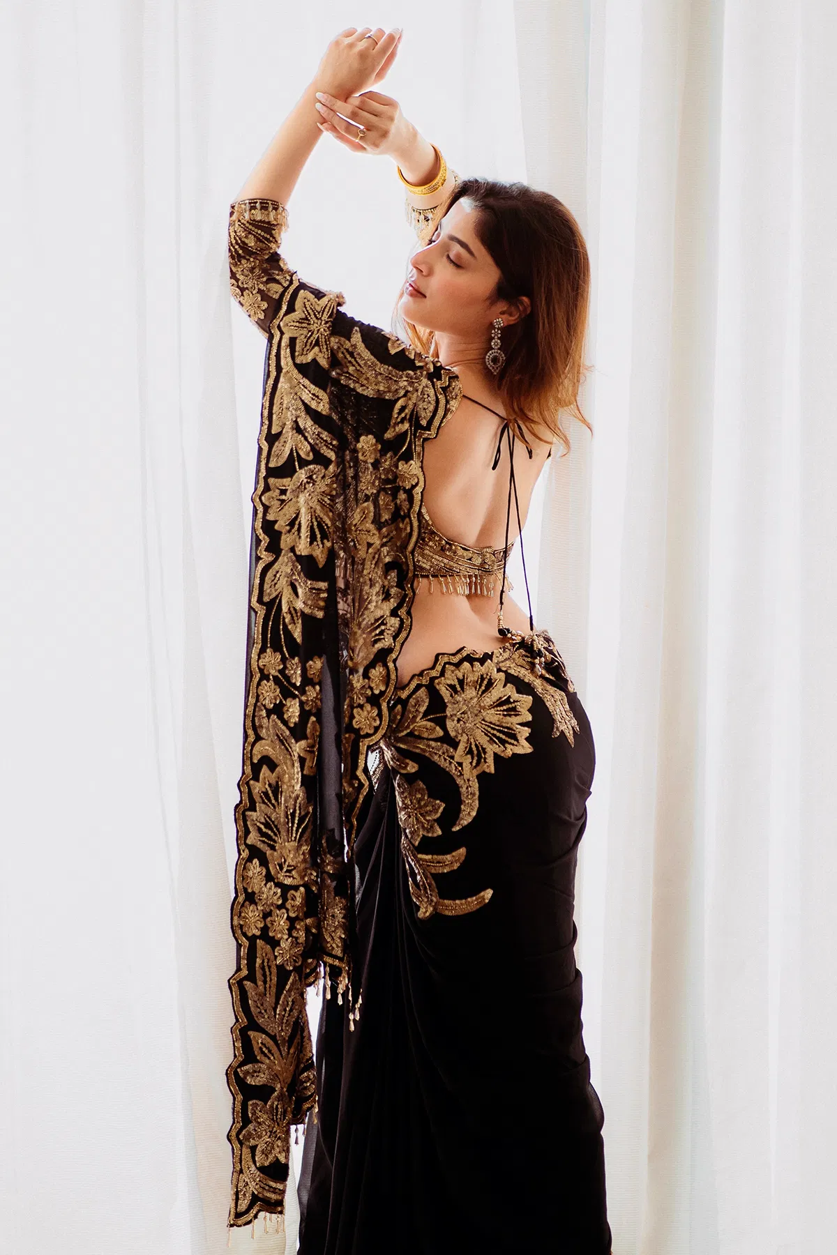 Black Sequin Embroidered Georgette Saree (2-Piece) - Image 3