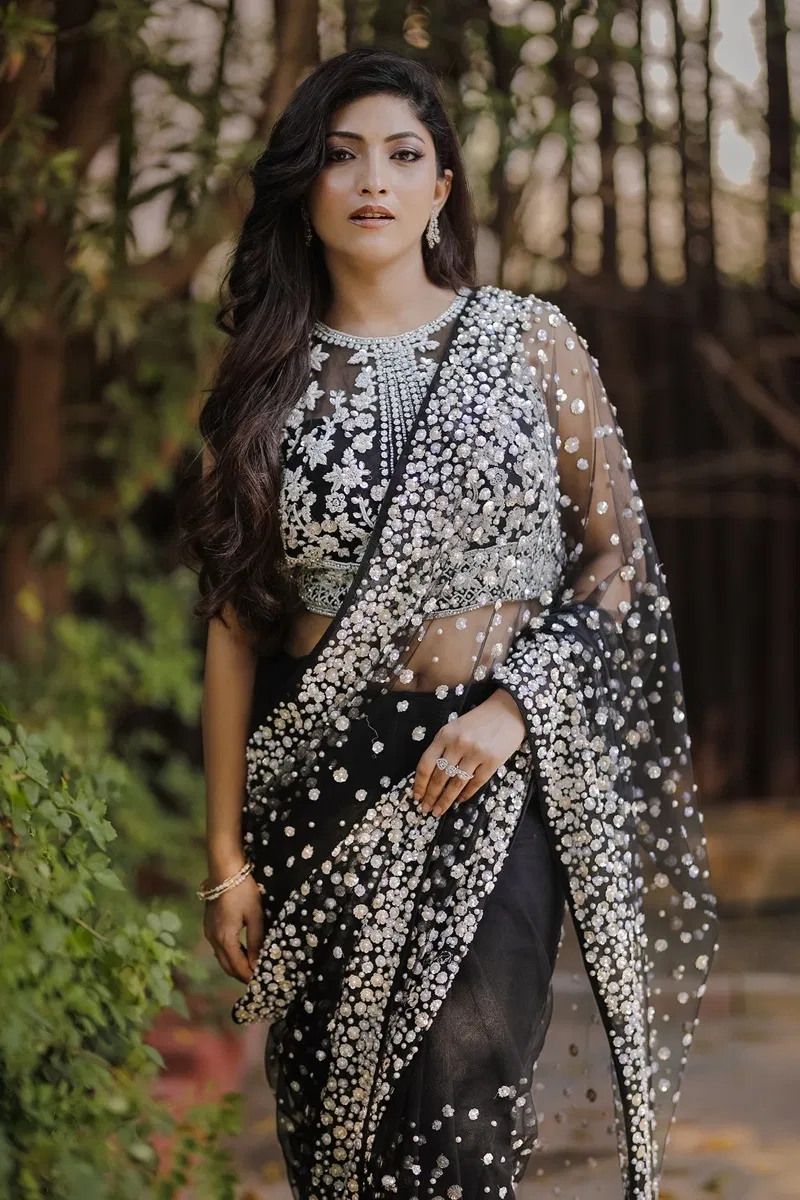 Indian Black Pearl & Sequin Net Saree (2-Piece) - Image 4