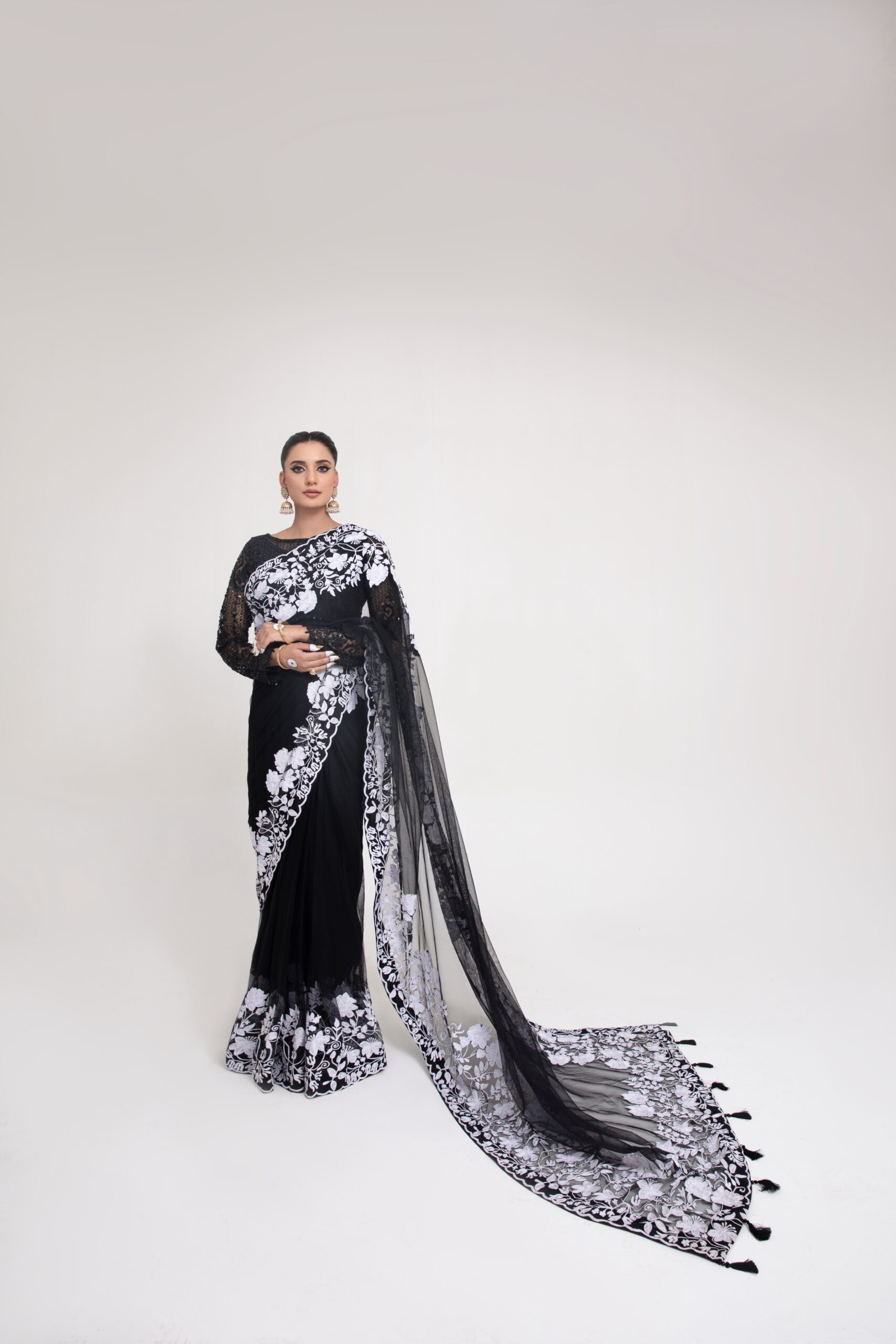 Pakistani Black and White Floral Embroidered Silk-Cotton Saree (2-Piece) - Image 1