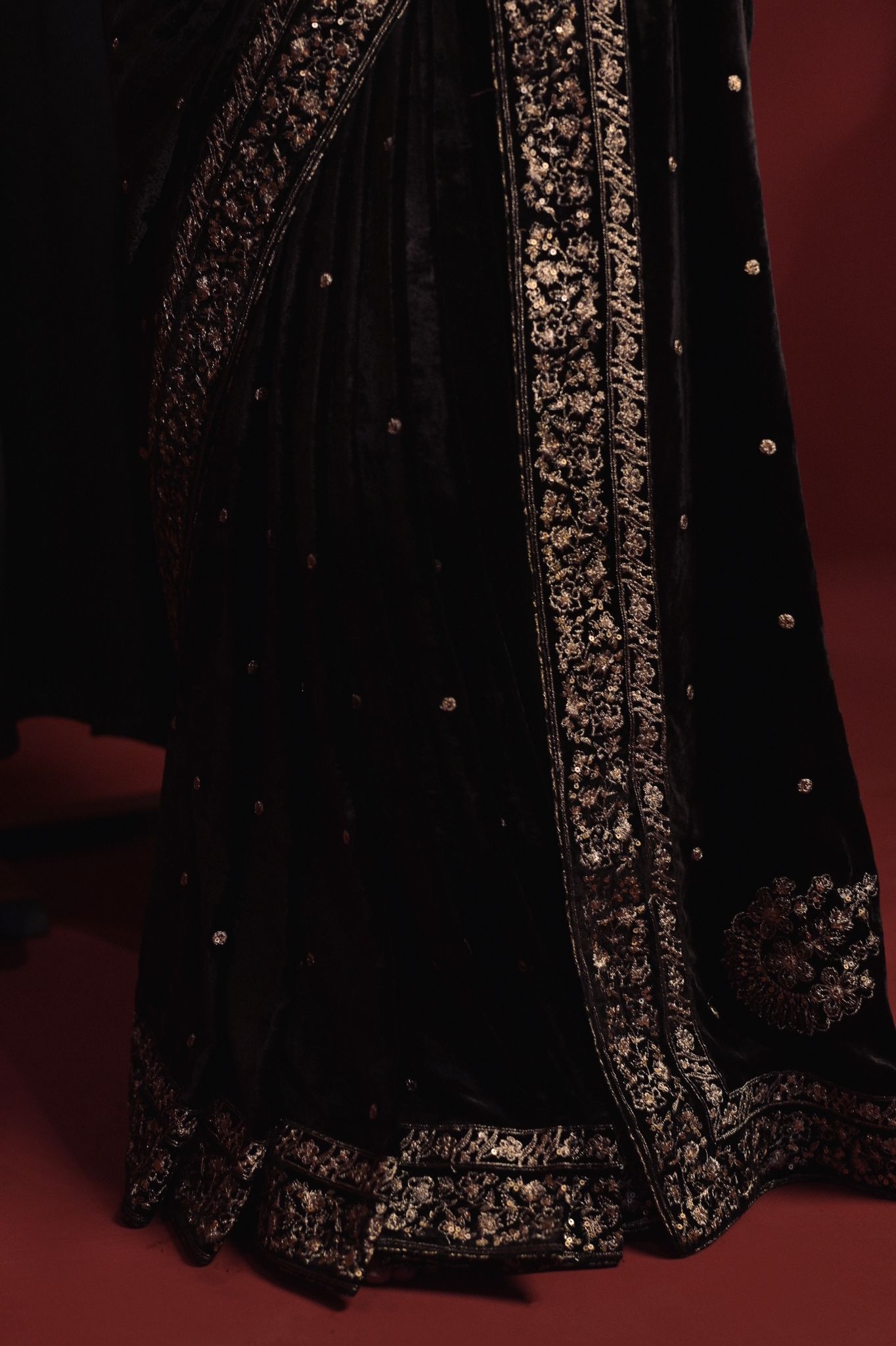 Pakistani Black Zari & Crystal Velvet Saree (2-Piece) - Image 6