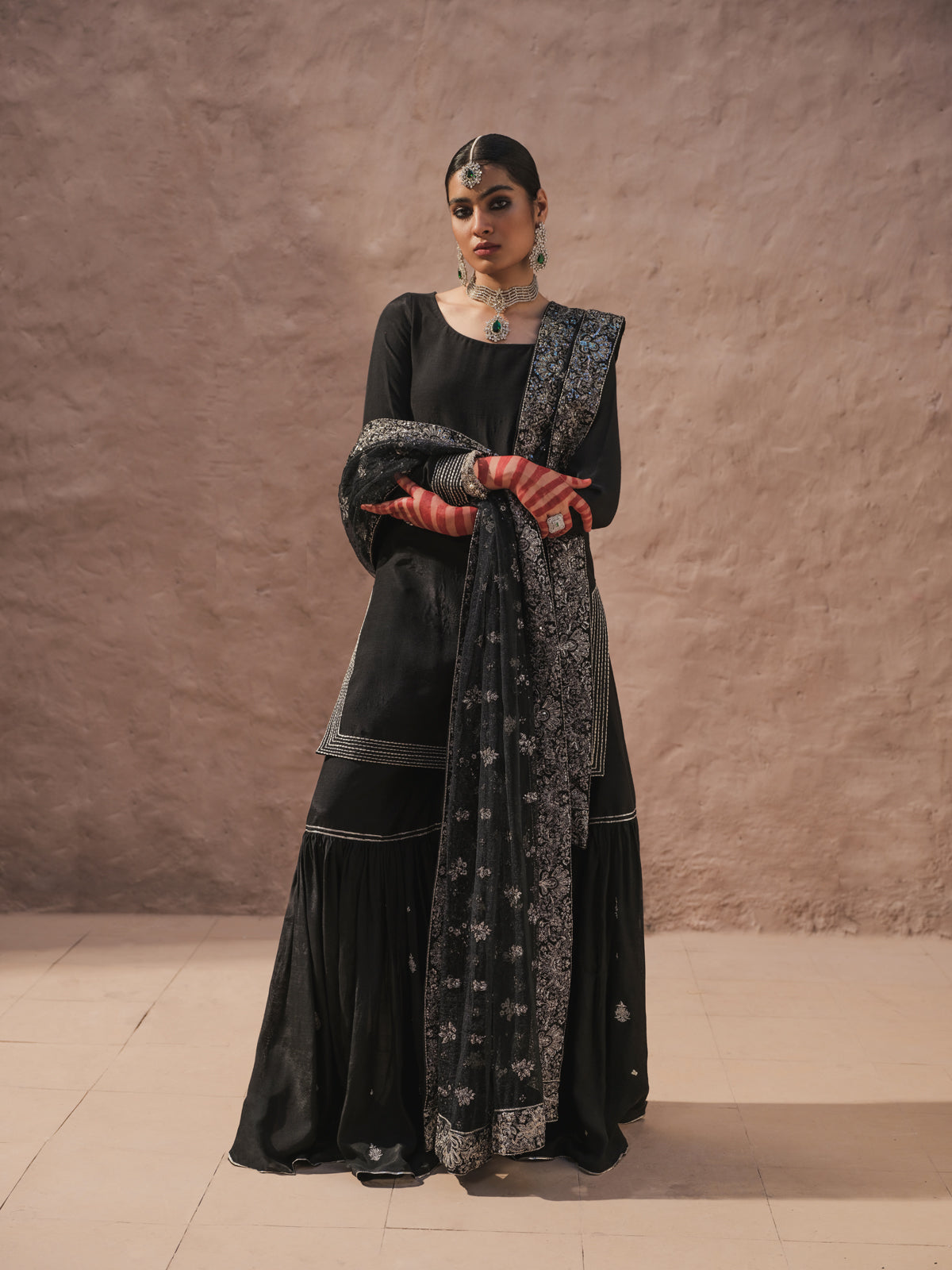 Black Hand-Embroidered Silk-Blend Sharara (3-Piece) - Image 5