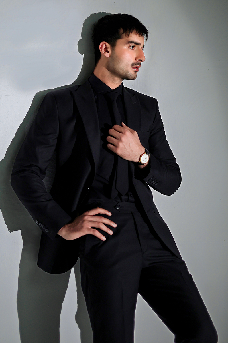 Black Peak Lapel Wool-Blend Tuxedo Suit (2-Piece) - Image 4