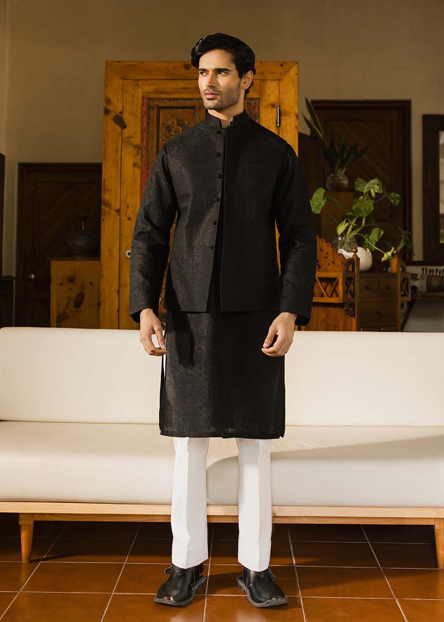 Black Embroidered Cambric Cotton Waistcoat Kurta (2-Piece) - Image 1