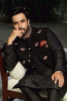 Black Embroidered Suiting Fabric Waistcoat Kurta (3-Piece) - Image 2