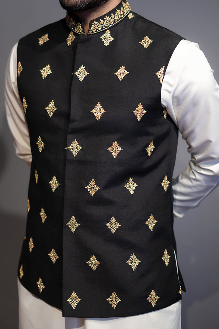 Black Hand-Embroidered Cotton Silk Waistcoat Kurta (3-Piece) - Image 3