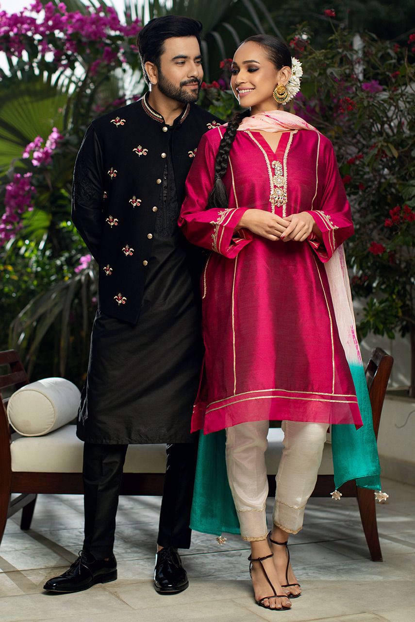 Black Embroidered Cotton Silk Waistcoat Kurta (3-Piece) - Image 3