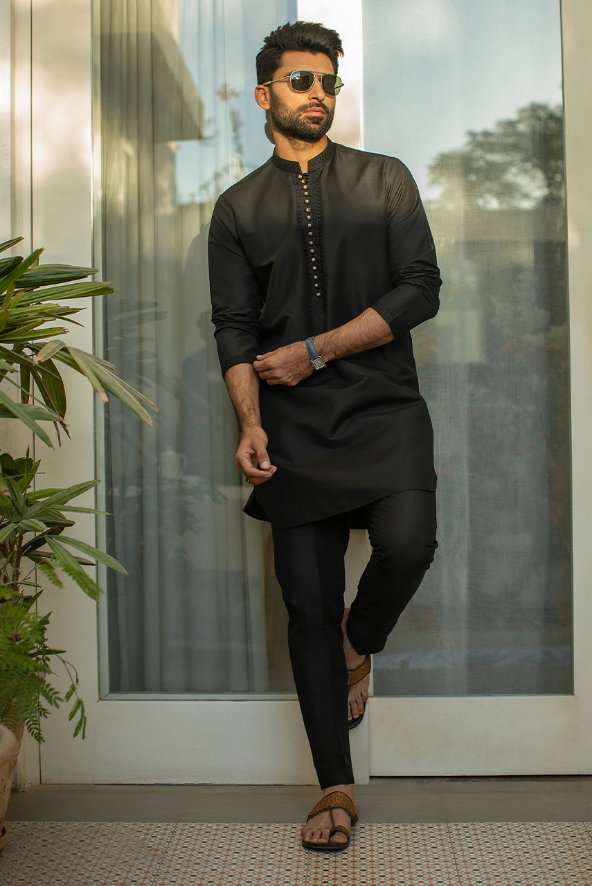 Black Embroidered Cotton Silk Waistcoat Kurta (3-Piece) - Image 1
