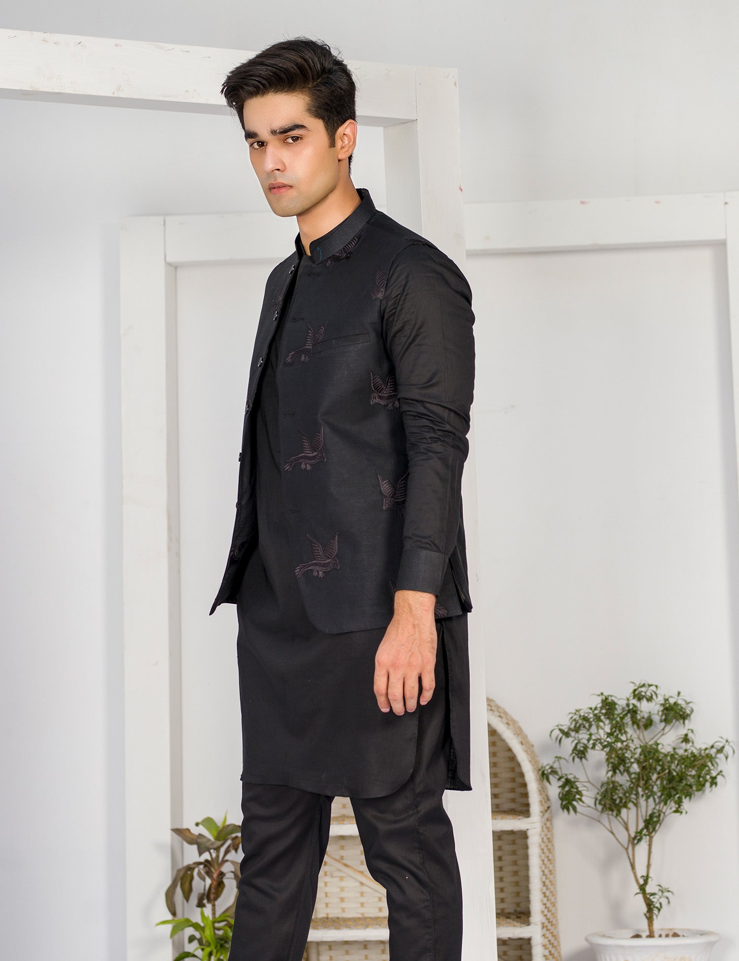 Black Embroidered Cotton Waistcoat Kurta Set (3-Piece) - Image 5