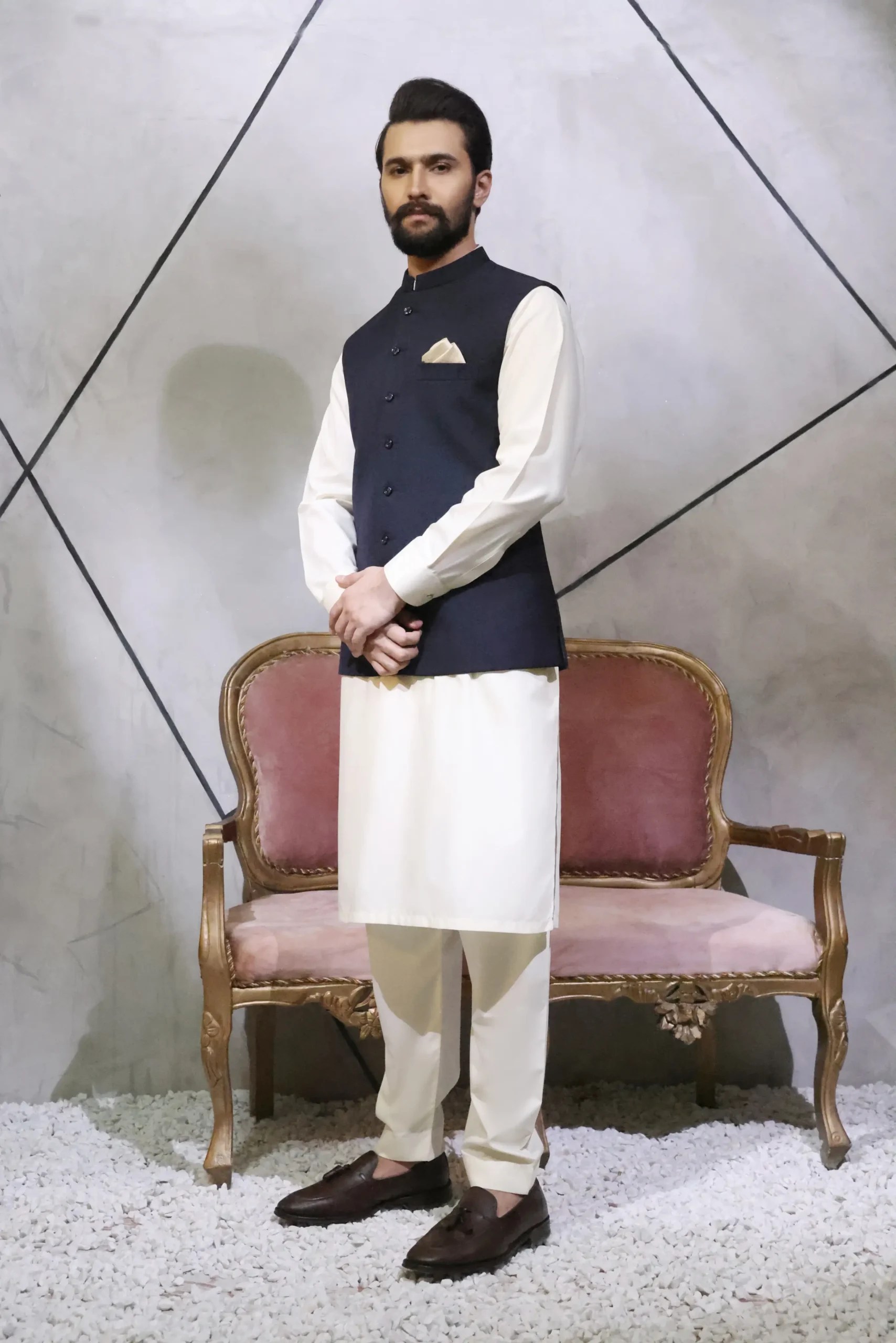 Black Waistcoat with Off-White Kurta Pajama (3-Piece) - Image 2