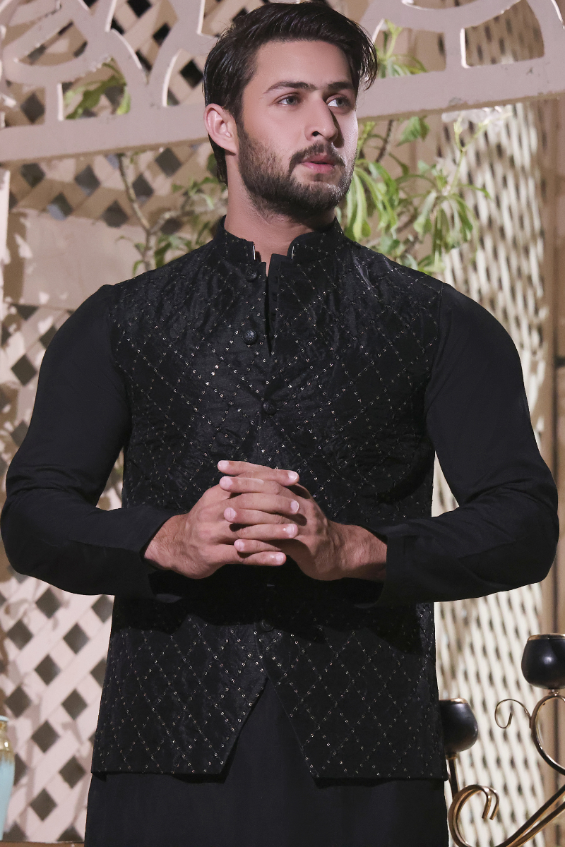 Black Embellished Nylon Waistcoat Kurta (3-Piece) - Image 2