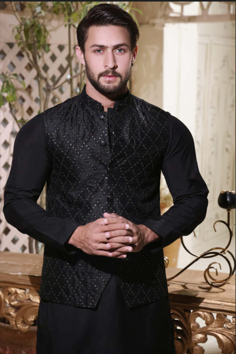 Black Embellished Nylon Waistcoat Kurta (3-Piece) - Image 3