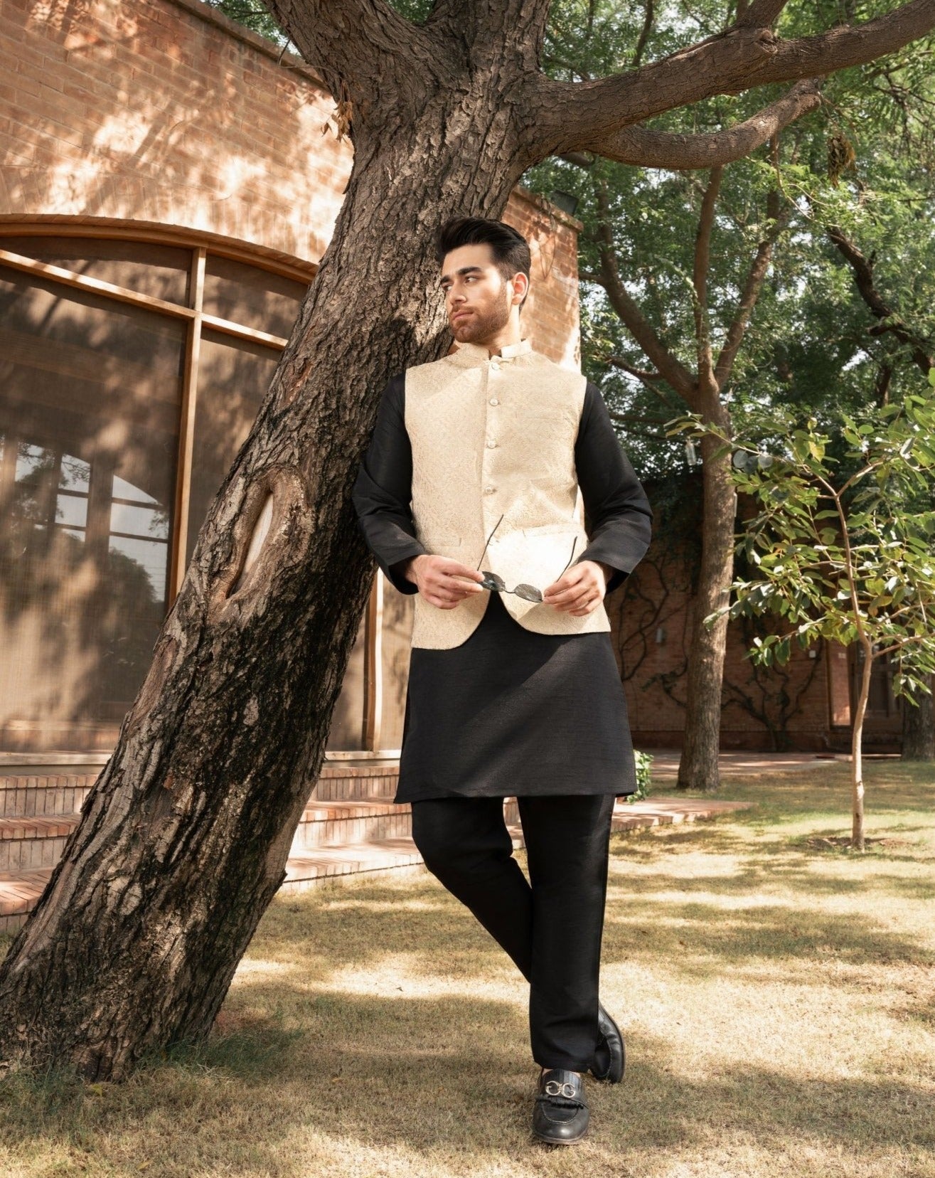 Black Raw Silk Kurta Trouser with Ivory Embroidered Waistcoat (3-Piece) - Image 2