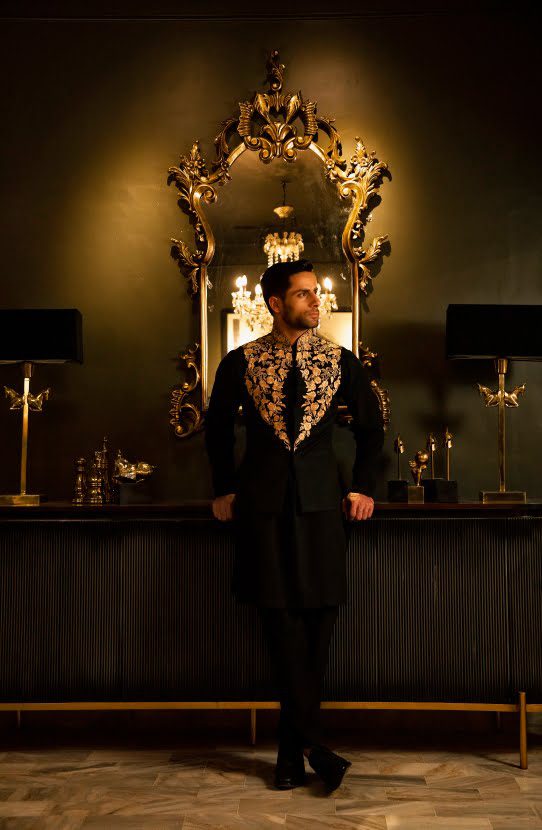 Black Embroidered Silk-Blend Waistcoat Kurta (3-Piece) - Image 2