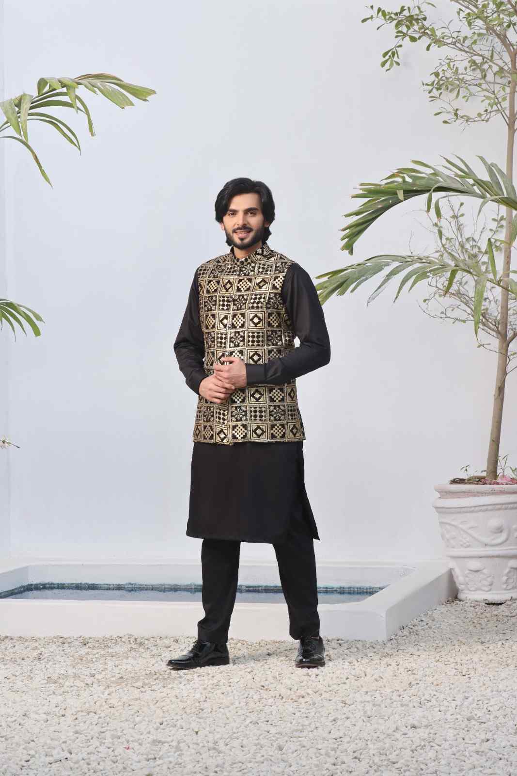 Black Gold Embroidered Silk-Blend Waistcoat Kurta (3-Piece) - Image 1