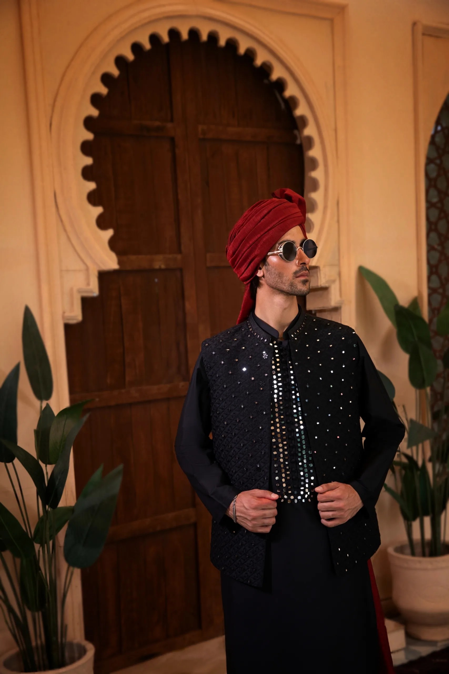 Black Mirrorwork Silk-Blend Waistcoat (3-Piece) - Image 4