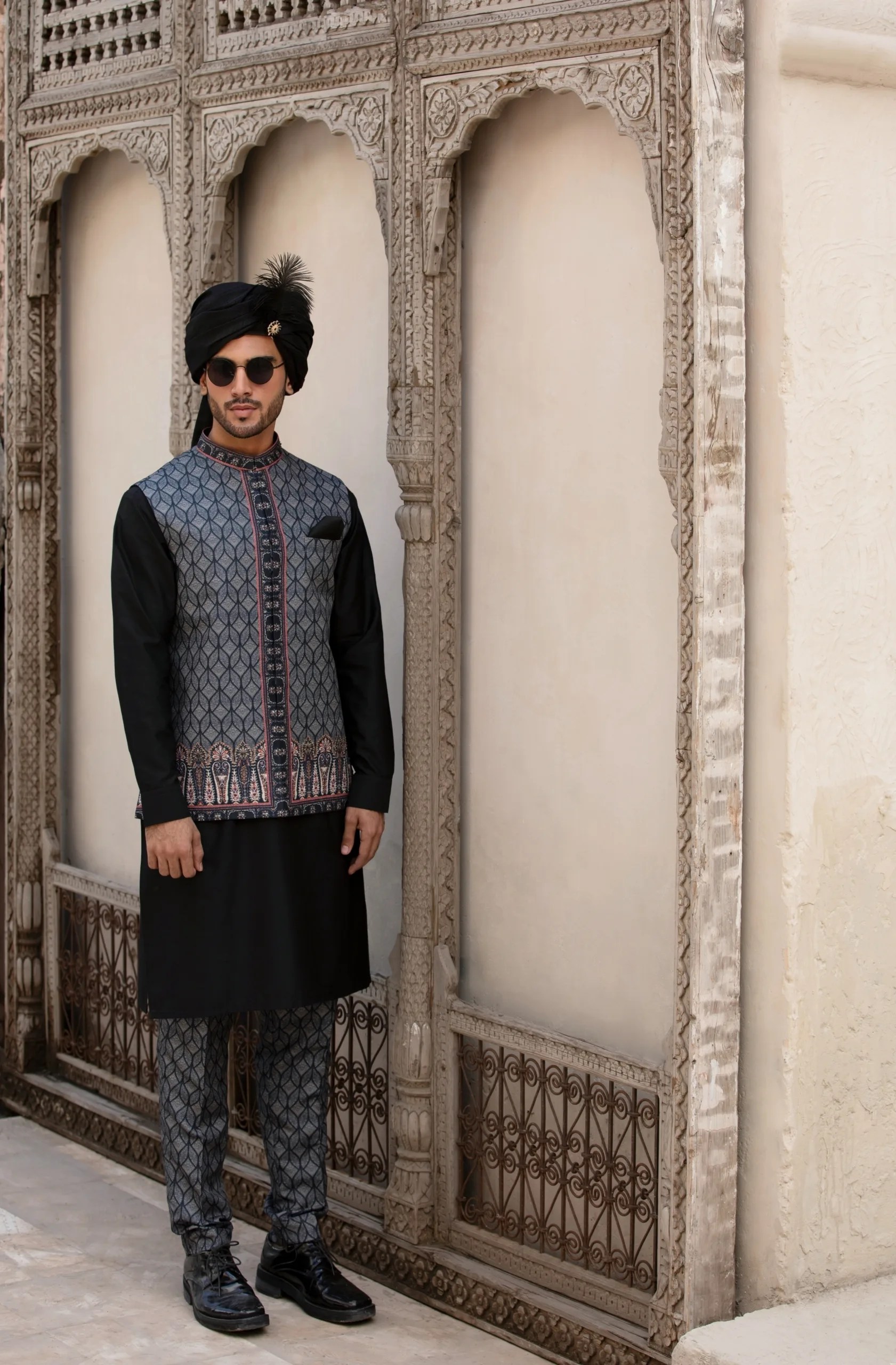 Bluish-Black Crystal Glass Embroidered Waistcoat Kurta (3-Piece) - Image 7