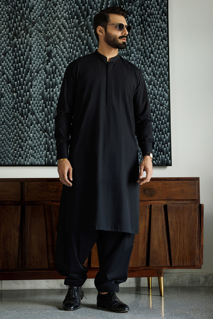 Black Embroidered Suiting Fabric Waistcoat (1-Pc) - Image 3