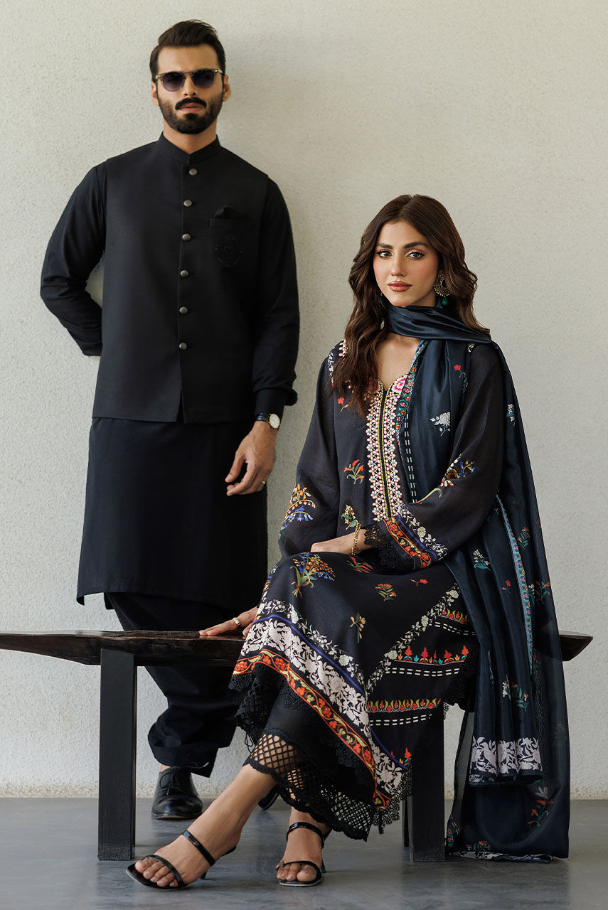 Black Embroidered Suiting Fabric Waistcoat (1-Pc) - Image 4