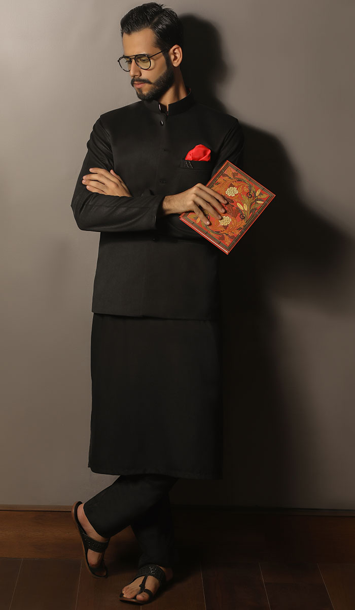 Black Plain Suiting Waistcoat Kurta Set (3-Piece) - Image 2