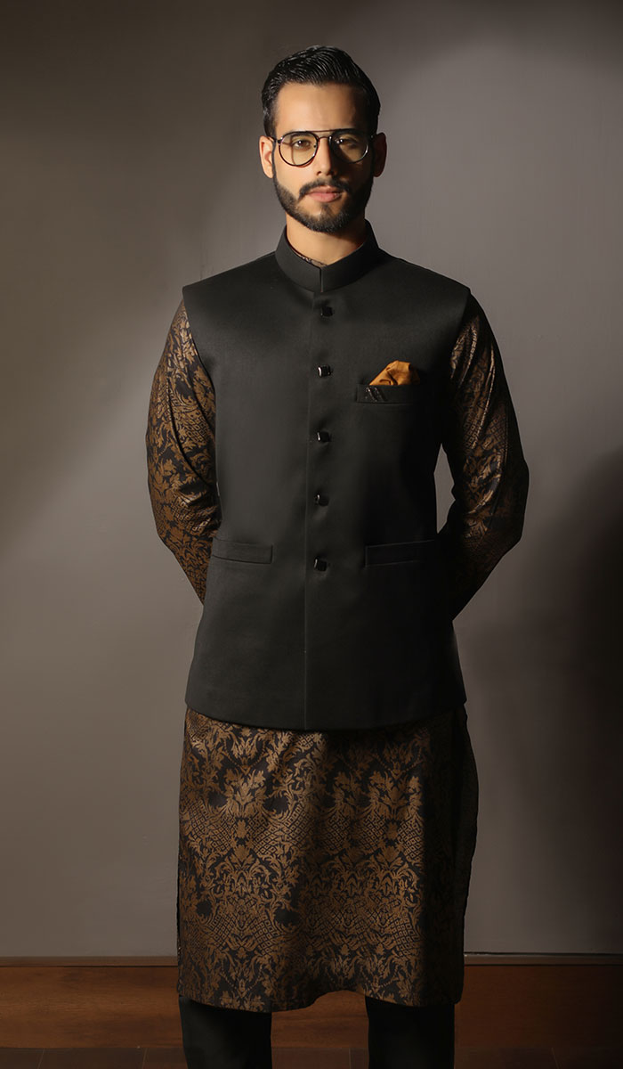 Jet Black Suiting Waistcoat Kurta Set (2-Piece) - Image 1
