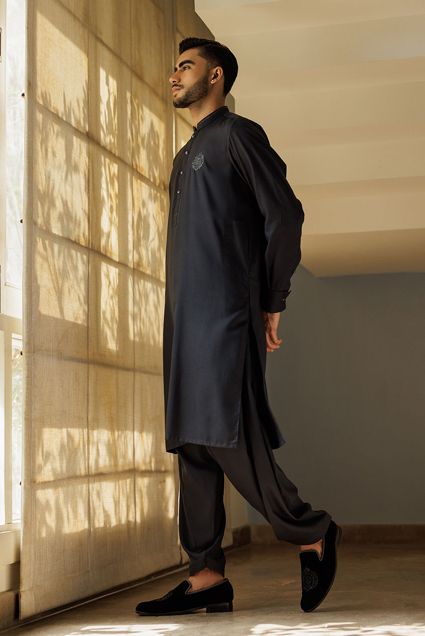 Black Thread Work Suiting Waistcoat Kurta (3-Piece) - Image 4