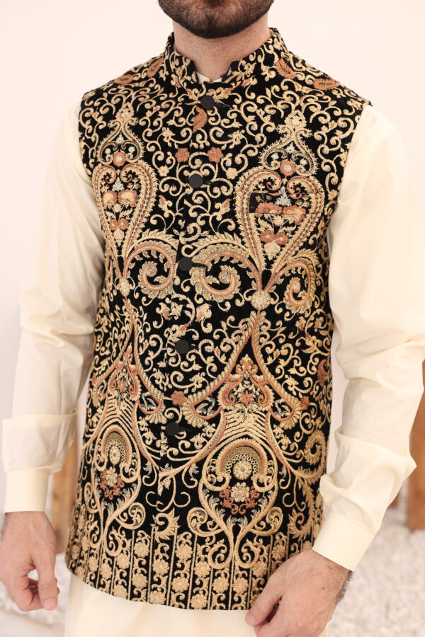 Golden Embroidered Velvet Waistcoat Kurta Set (3-Piece) - Image 3