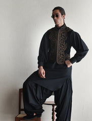 Black Embroidered Velvet Waistcoat Kurta Set (3-Piece) - Image 5