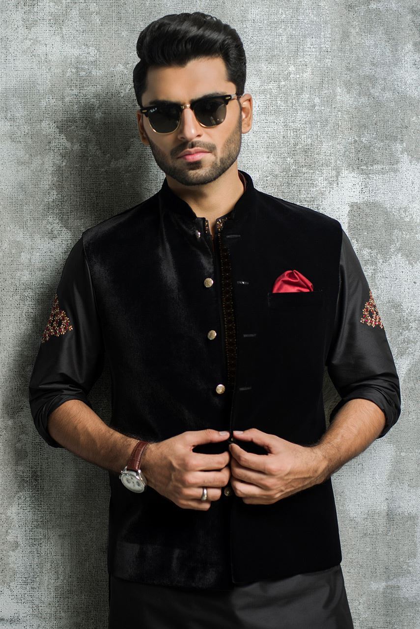 Black Velvet Waistcoat Kurta Set (2-Piece) - Image 1