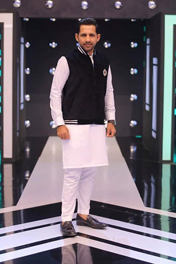 Black Embroidered Velvet Waistcoat Kurta Set (3-Piece) - Image 1