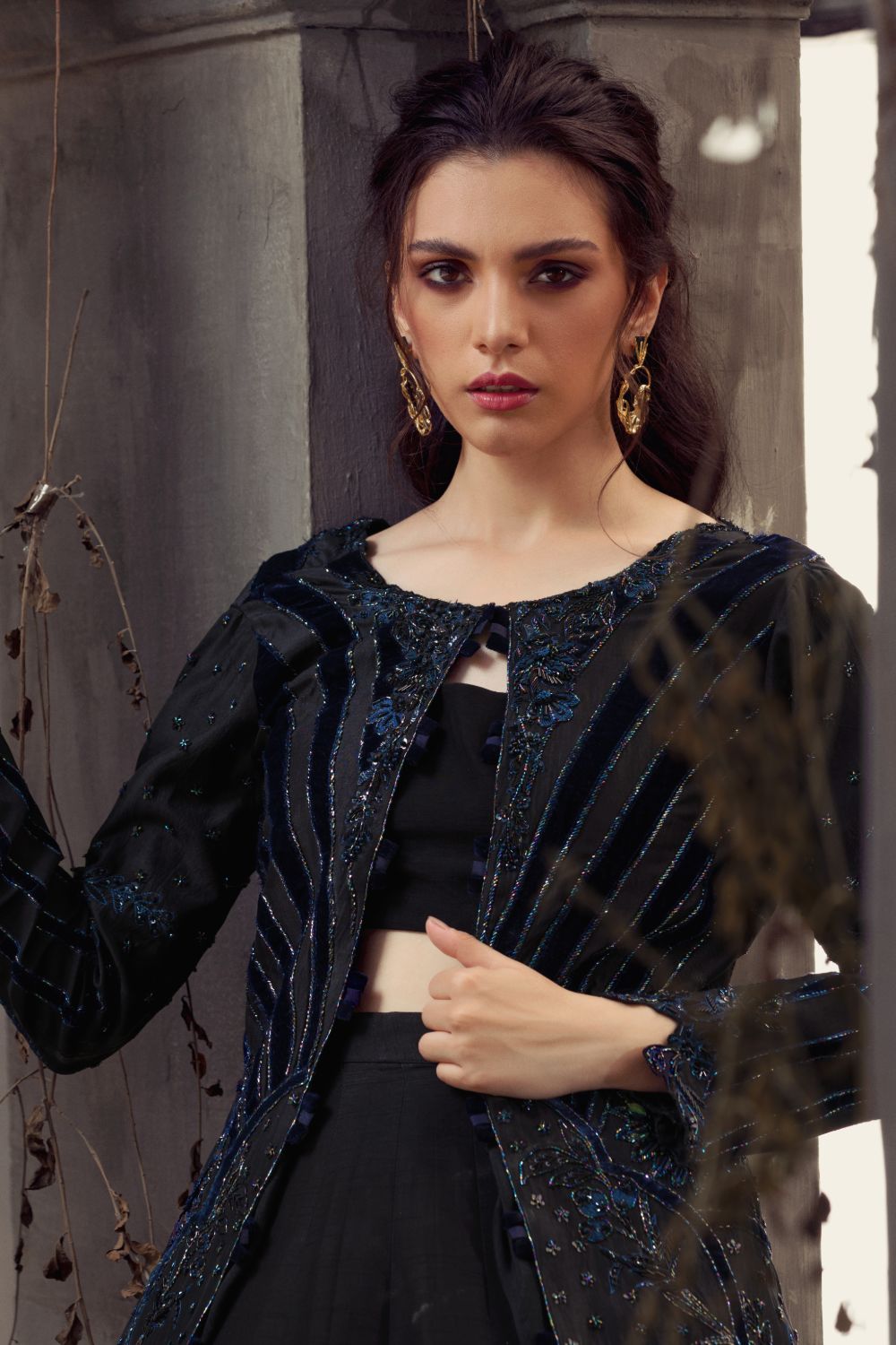 Pakistani Black Embellished Net Cape Dress (3-Piece) - Image 3