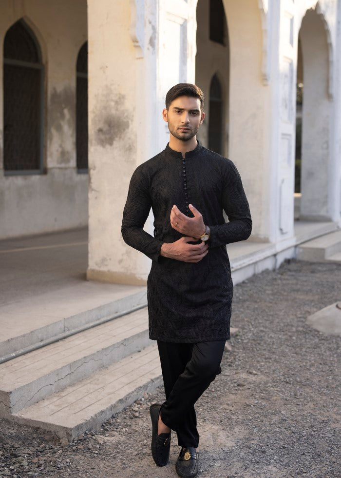 Black Leaf-Embroidered Raw Silk Kurta Pajama (2-Piece) - Image 1