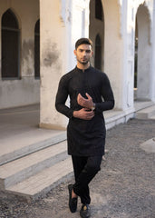 Black Leaf-Embroidered Raw Silk Kurta Pajama (2-Piece) - Image 2