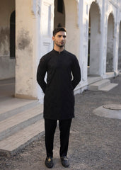Black Leaf-Embroidered Raw Silk Kurta Pajama (2-Piece) - Image 3