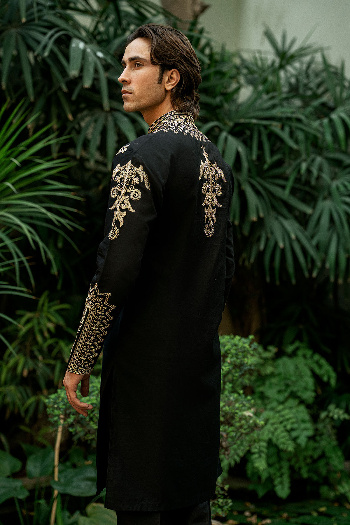 Black Embroidered Cotton-Silk Kurta (2-Piece) - Image 7