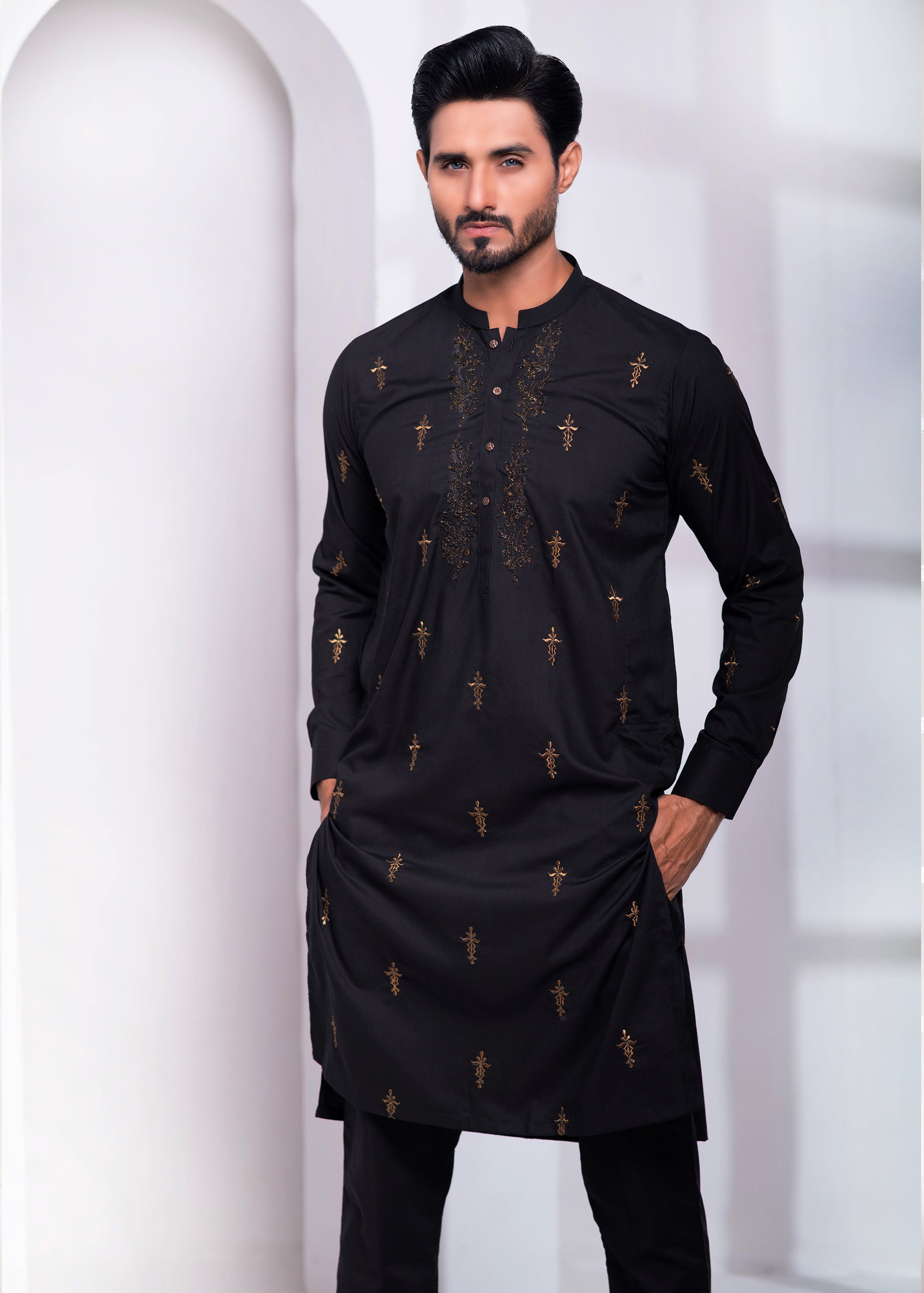 Black Ethnic Block Embroidered Cotton-Silk Kurta Pajama (2-Piece) - Image 4