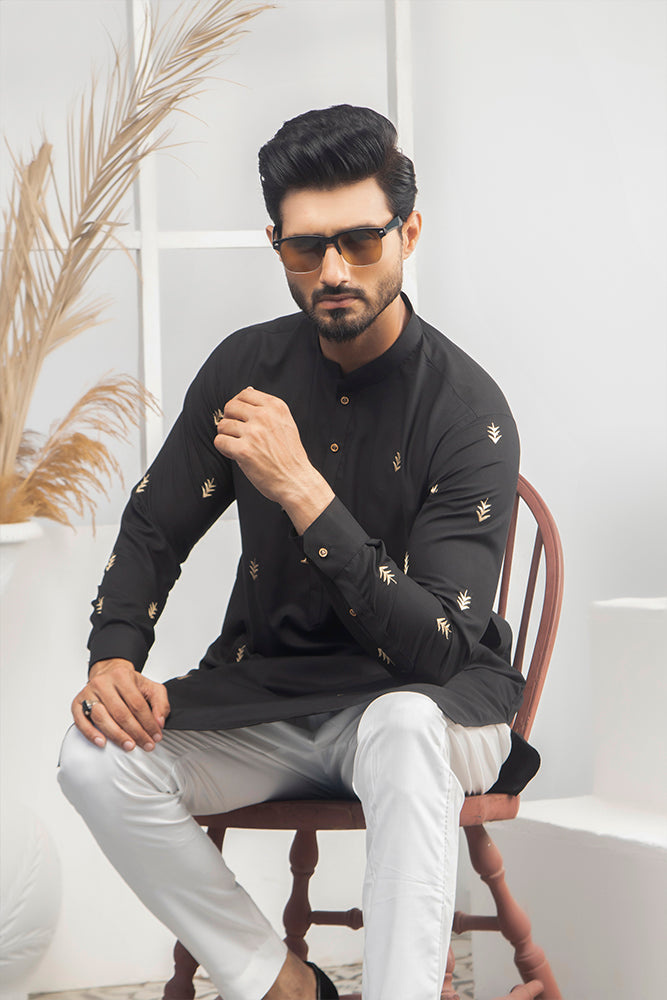 Black Gold-Embroidered Cotton-Silk Kurta (2-Piece) - Image 1