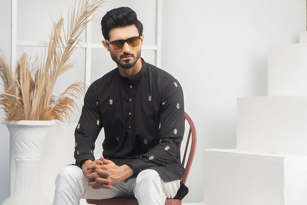 Black Gold-Embroidered Cotton-Silk Kurta (2-Piece) - Image 4