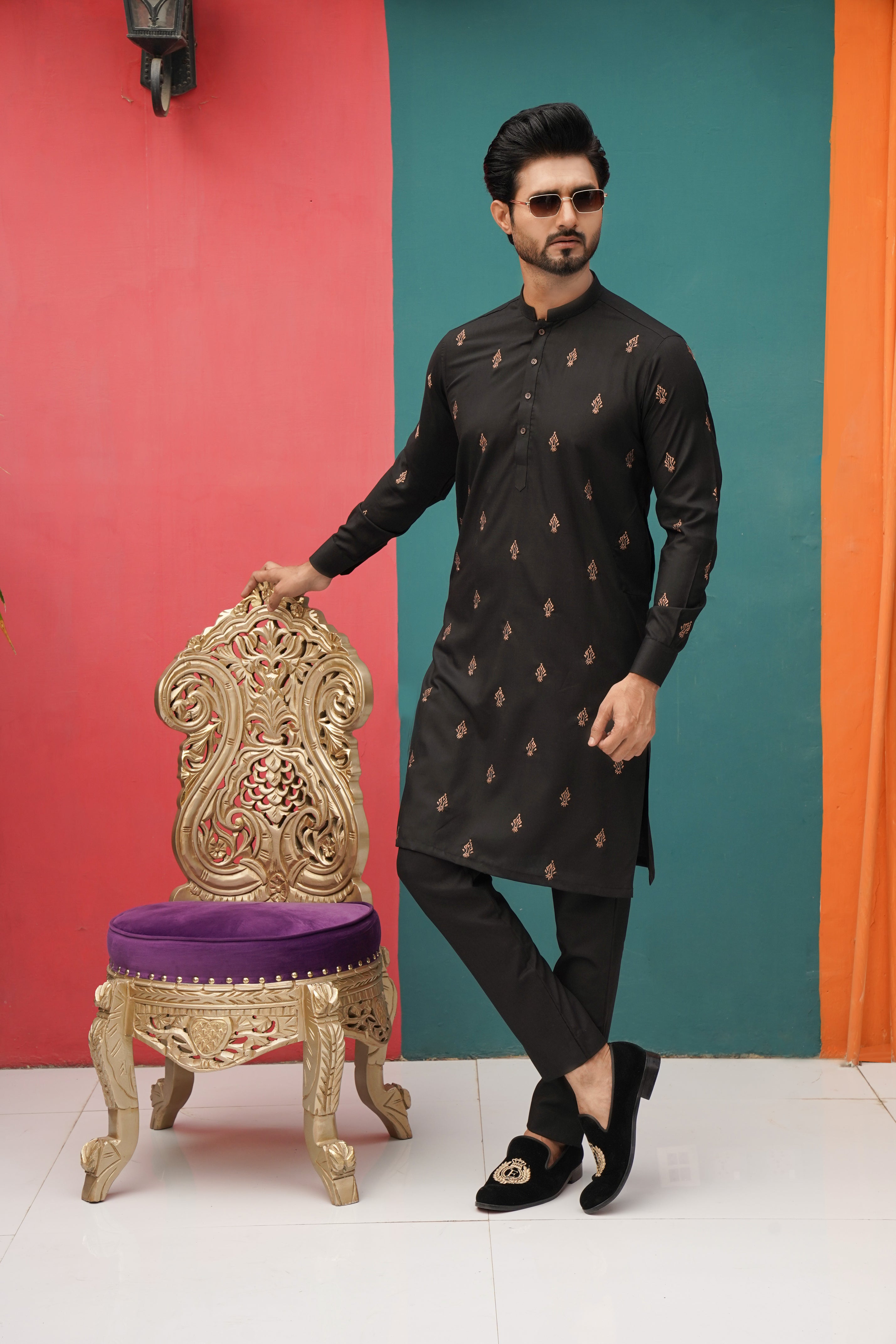 Black Copper Embroidered Cotton-Silk Kurta Pajama (2-Piece) - Image 1