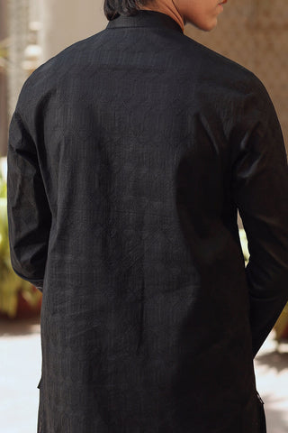 Black Embroidered Egyptian Cotton Lawn Kurta (2-Piece) - Image 4