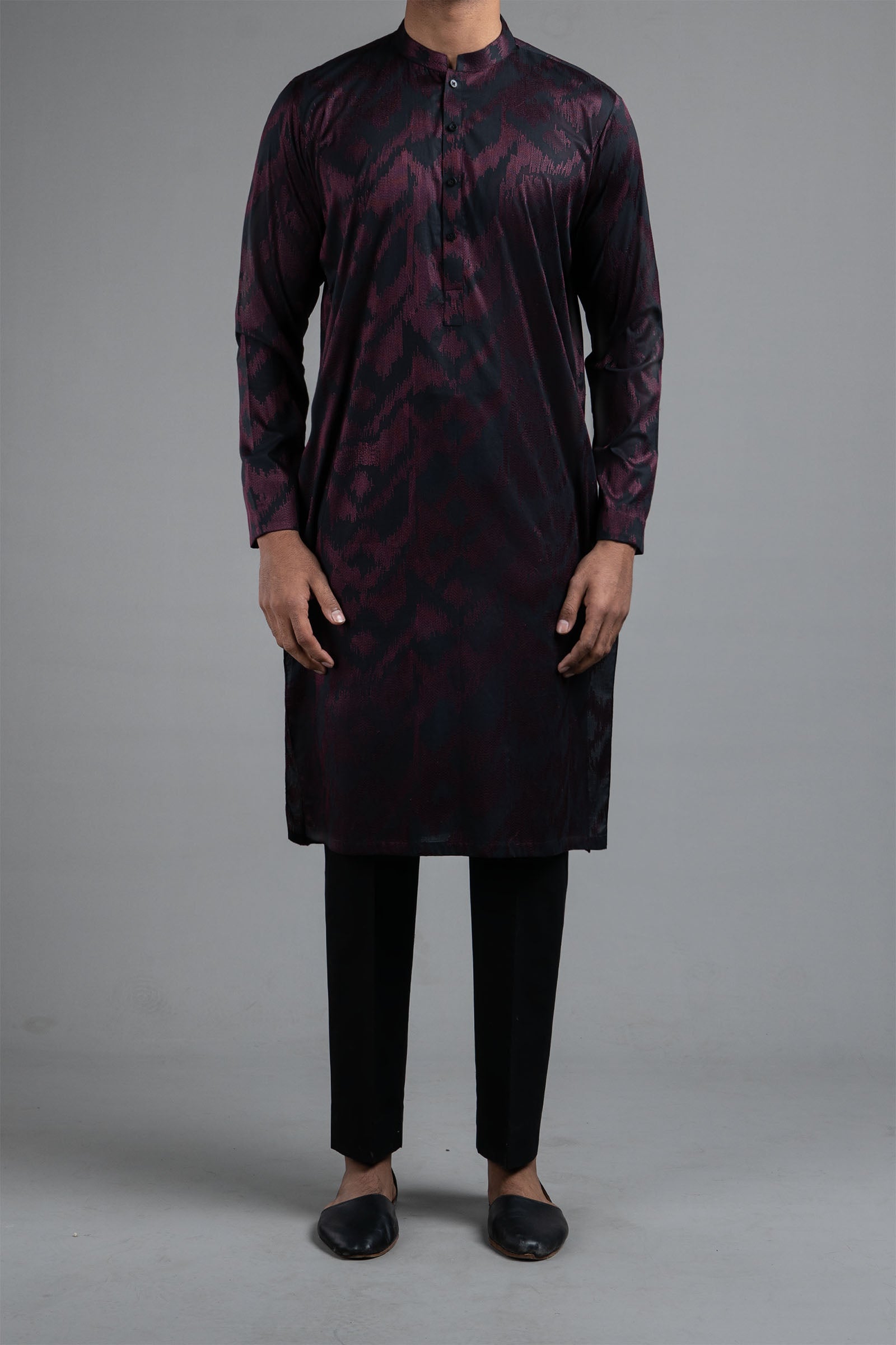 Black Embroidered Egyptian Cotton Kurta (1-Pc) - Image 2