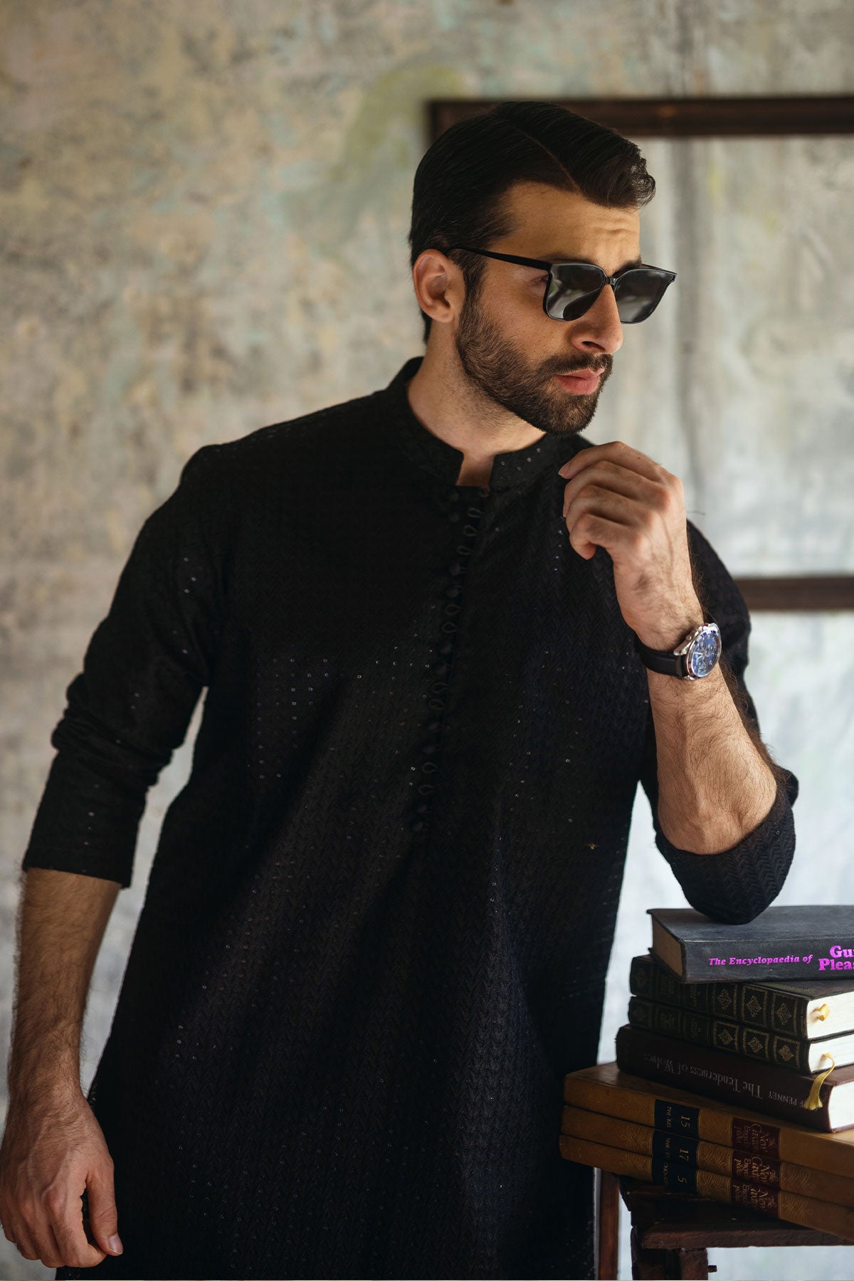 Black Embroidered Kurta Pajama Set (2-Piece) - Image 2