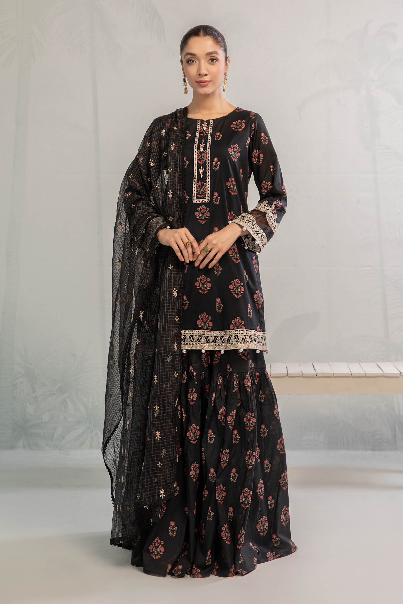 Black Embroidered Lawn Gharara Set (3-Piece) - Image 1