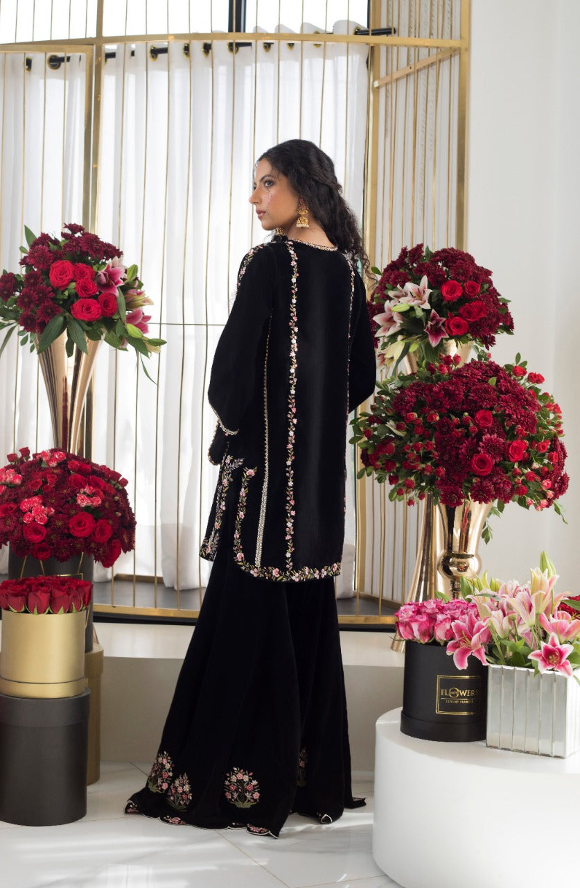 Black Embroidered Velvet Gharara Set (2-Piece) - Image 5